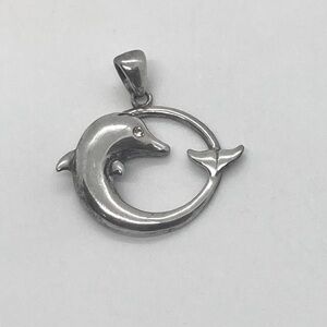 Vtg Sterling Silver 925 Dolphin Circle Pendant 925 A | 1” L x 1” W